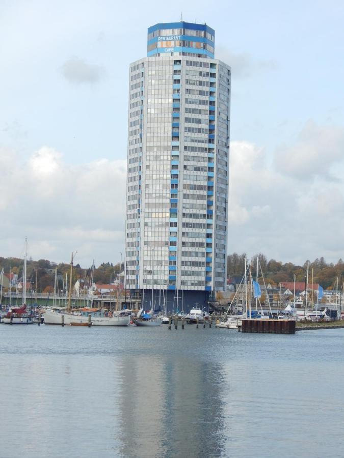 Ferienwohnung Im Wikingturm ชลีสวิก ภายนอก รูปภาพ